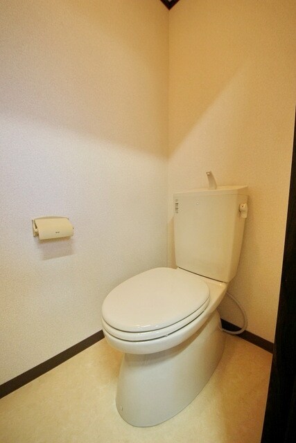 フォーブル関の物件内観写真