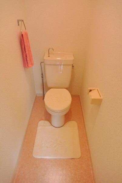 ローズシャトル1号館の物件内観写真