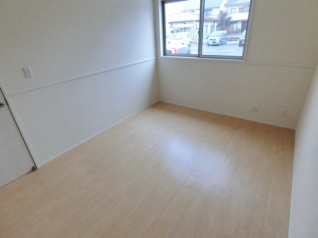 ネクスト伊奈平の物件内観写真