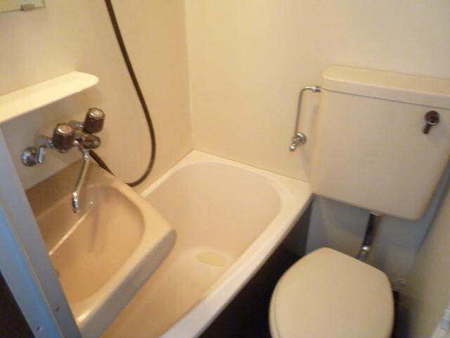 ロフト8の物件内観写真