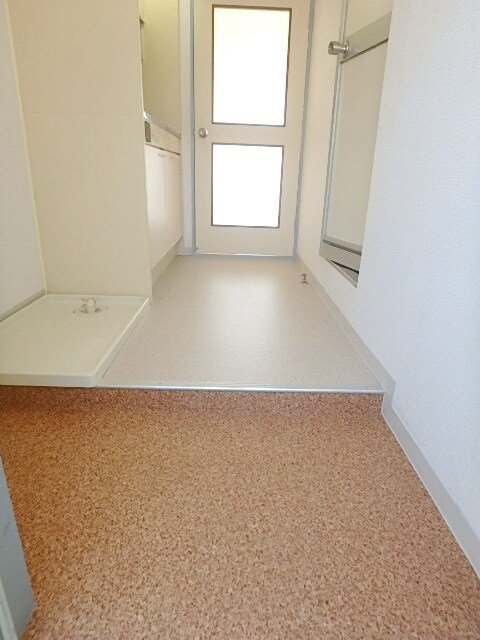 クリスタルハイツ羽衣町の物件内観写真