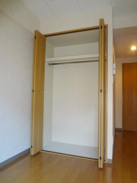 プラドールソフィアの物件内観写真