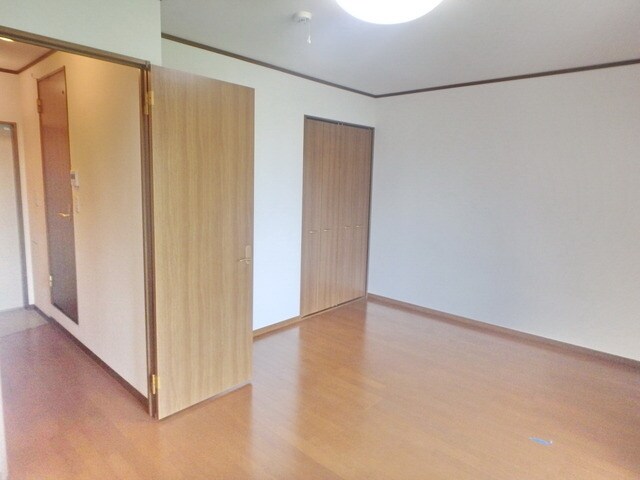 アムールII ESTの物件内観写真