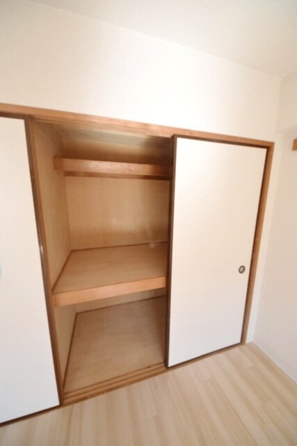 ロイヤルプレステージの物件内観写真