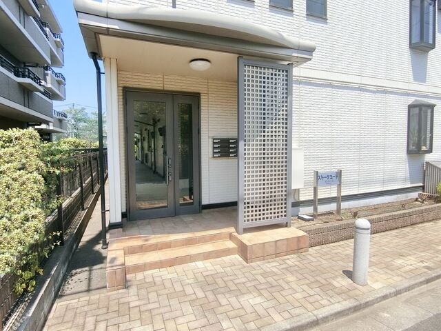 ストークコートの物件内観写真