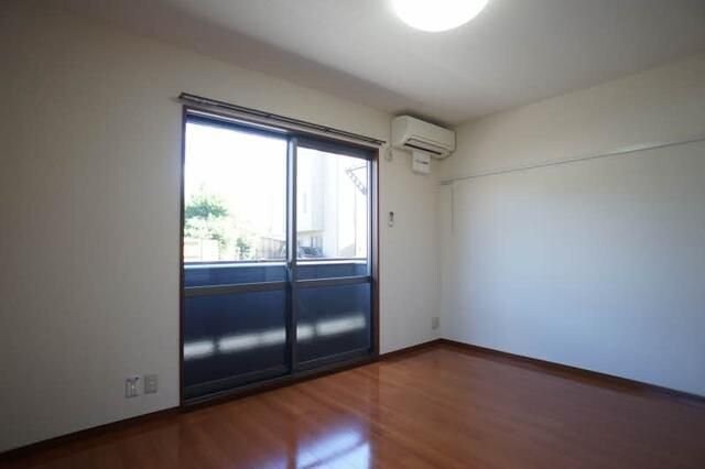 West Houseの物件内観写真