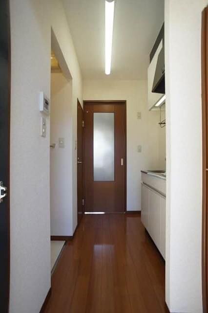 West Houseの物件内観写真