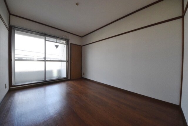 アベニューハイツ石川の物件内観写真