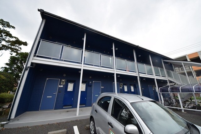 フラットウエストIの物件外観写真