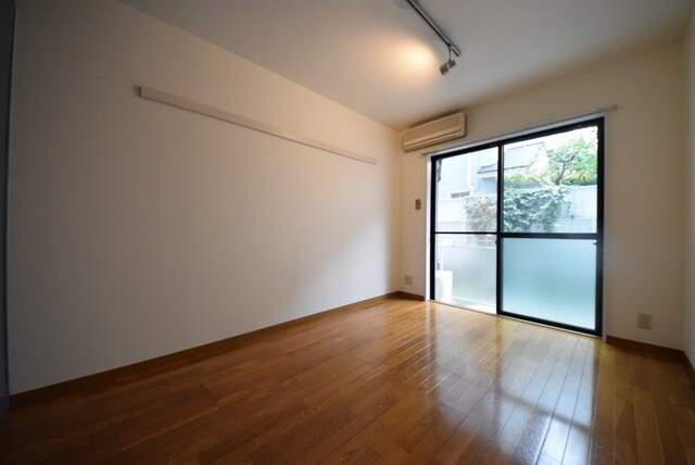 フラットウエストIの物件内観写真