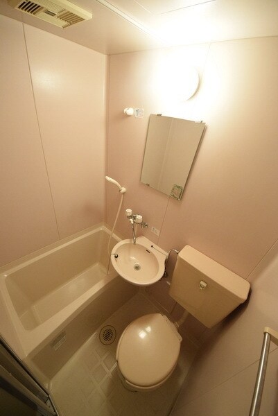 フラットウエストIの物件内観写真