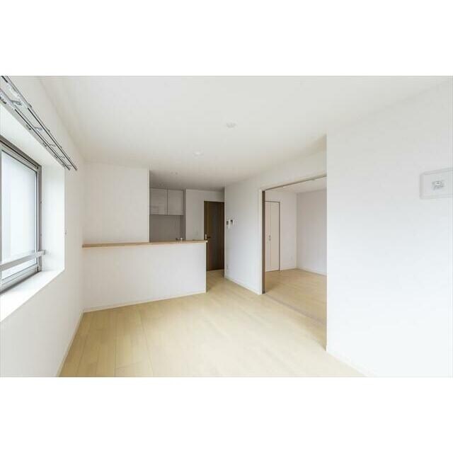 ルーチェ国立ズードの物件内観写真