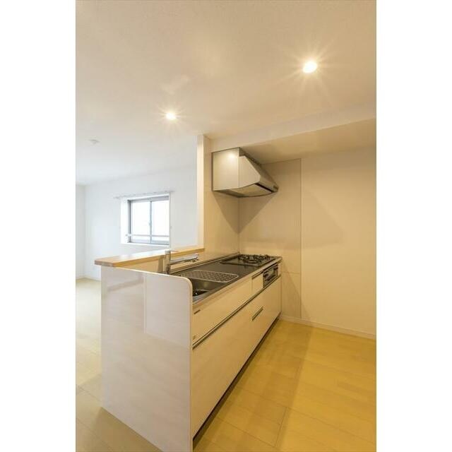 ルーチェ国立ズードの物件内観写真