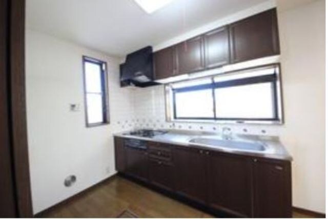 瑞穂東松原戸建の物件内観写真