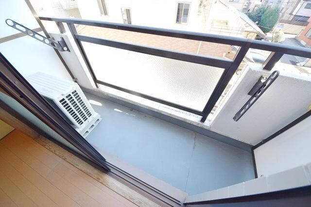 フローラルマンションの物件内観写真