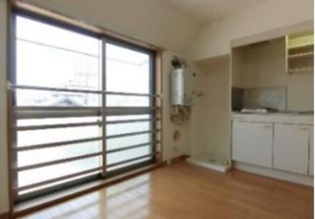 メゾンジュネスの物件内観写真