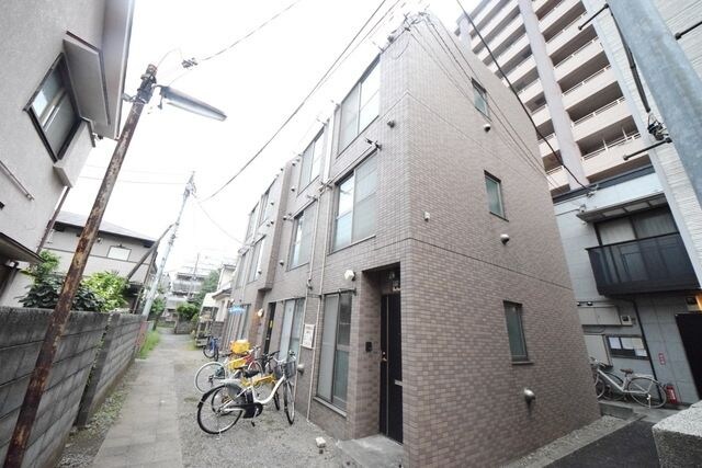 メゾンジュネスの物件内観写真