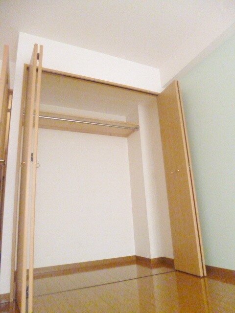 ロイヤルハイツFUJIの物件内観写真