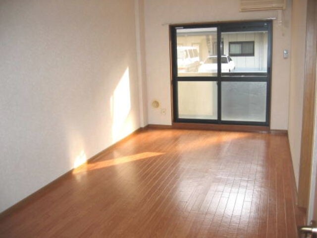 ローレルの物件内観写真