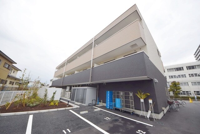 桜コートの物件外観写真