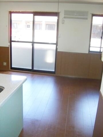 ベルデュール弐番館の物件内観写真