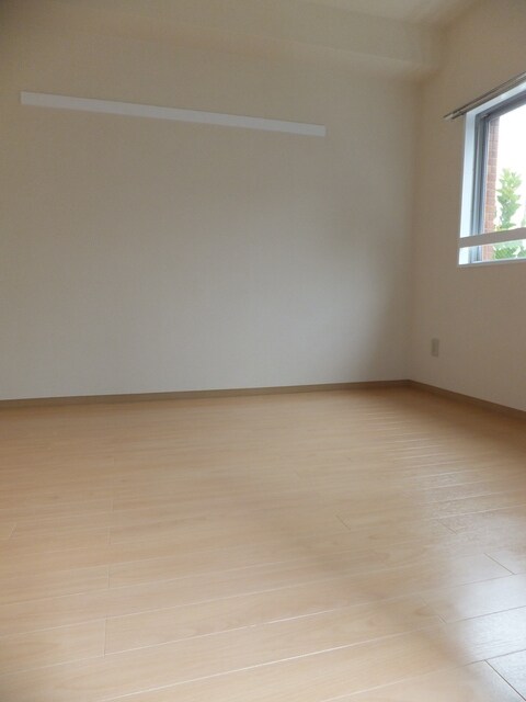 ジュネス桜田の物件内観写真