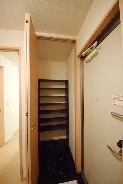 フォッサート・トレ弐番館の物件内観写真