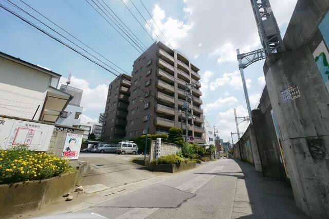 ディアプレイスの物件外観写真