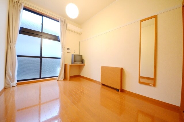 レオパレスツインヴィラBの物件内観写真