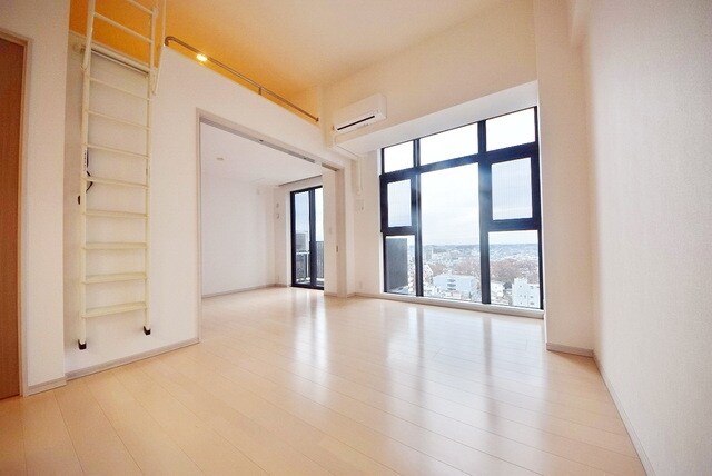 コンフォリア大宮の物件内観写真