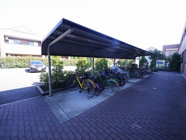 ガーデンヒルズNAKAYAMA壱番館の物件内観写真