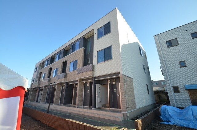 アンジュールの物件外観写真