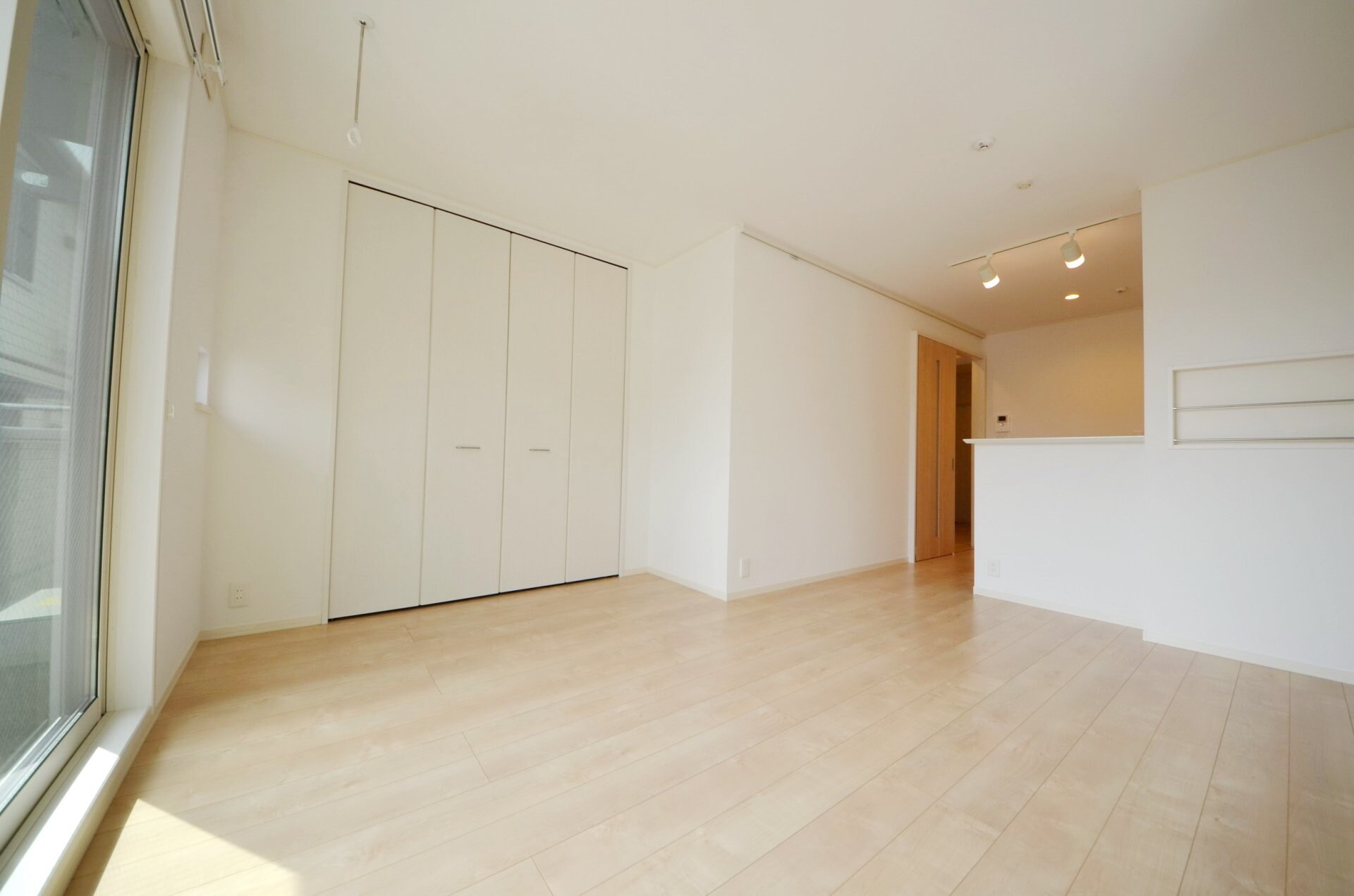 メゾンソレイユ2の物件内観写真