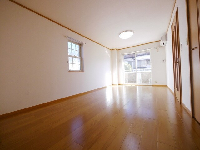 プレイン上峰Iの物件内観写真