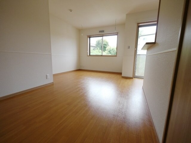 ルミエール壱番館の物件内観写真