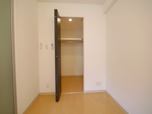 リリー・ラ・アルディスの物件内観写真