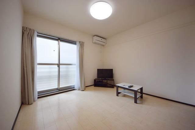 クレイノロッソ ストラーダの物件内観写真