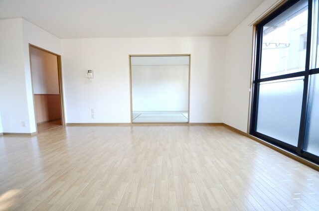 プリマベーラ Cの物件内観写真