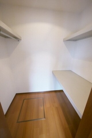 シャーメゾンフィオーレBの物件内観写真