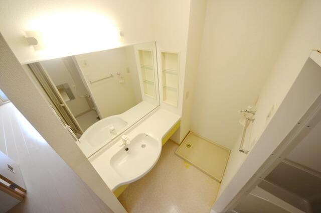 コアロード Dの物件内観写真