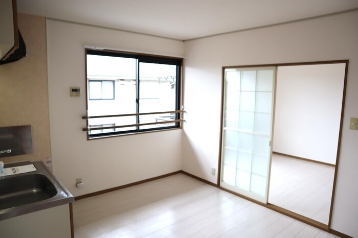 ジュネスハイム弐番館の物件内観写真