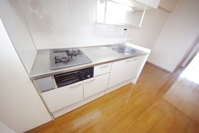 上尾根貝戸団地8号棟の物件内観写真