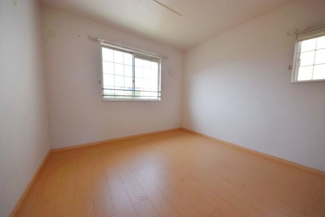 ローズパーク壱番館の物件内観写真