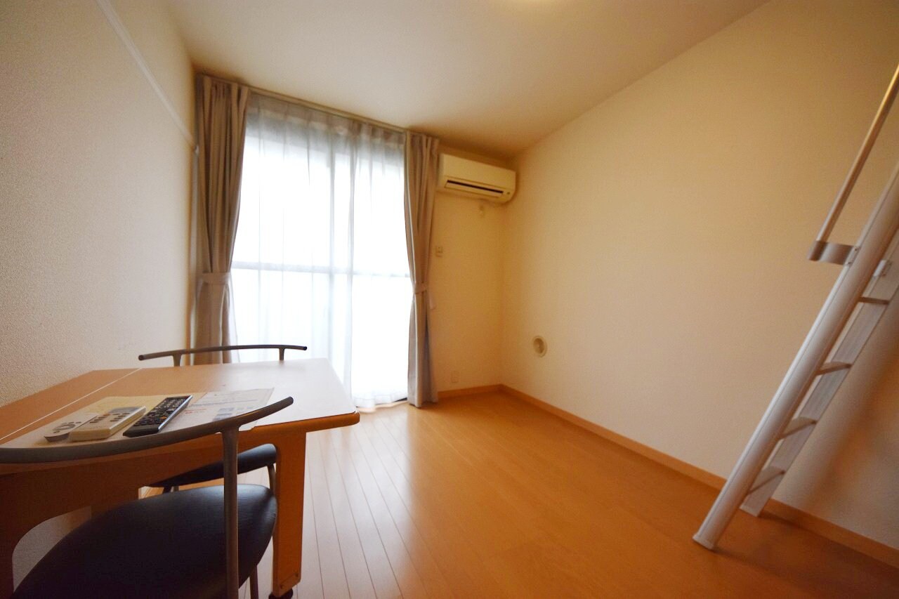 レオパレスプレシャス SRKの物件内観写真