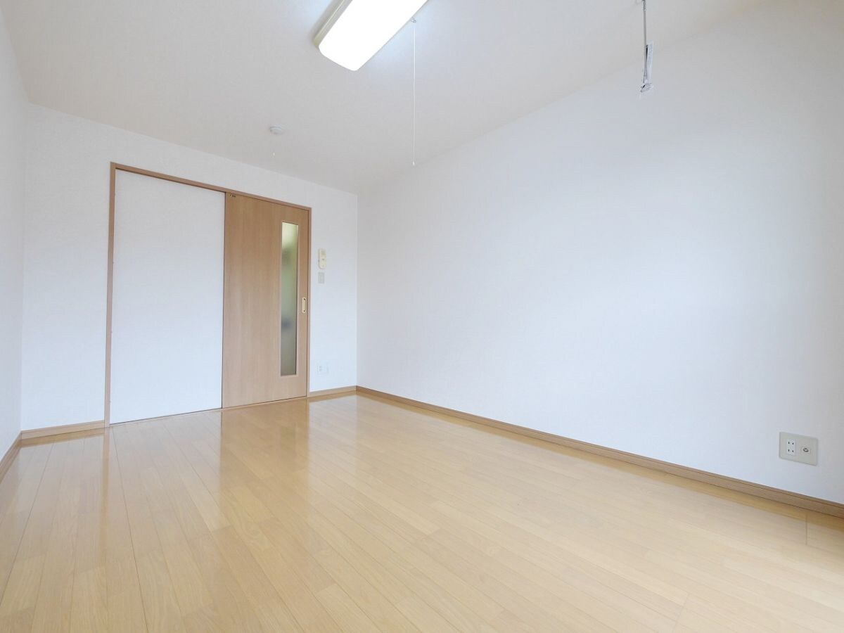 オンワード谷塚の物件内観写真