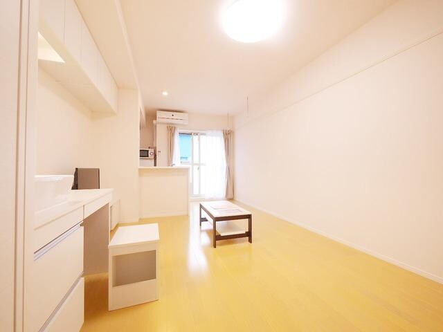 レオネクストシュエットフルールの物件内観写真