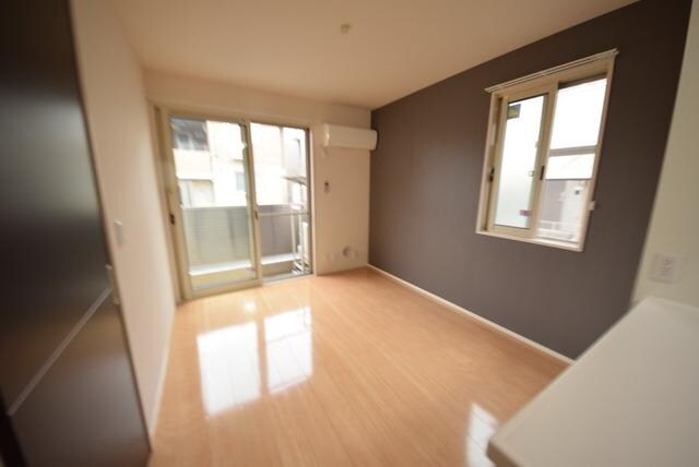 ウィット吉川Aの物件内観写真