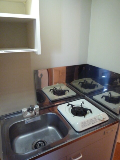 アドニスコートの物件内観写真