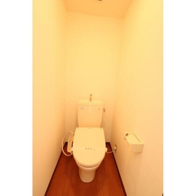 アドニスコートの物件内観写真