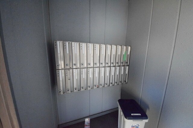 アンプルールフェールTheEarthの物件内観写真